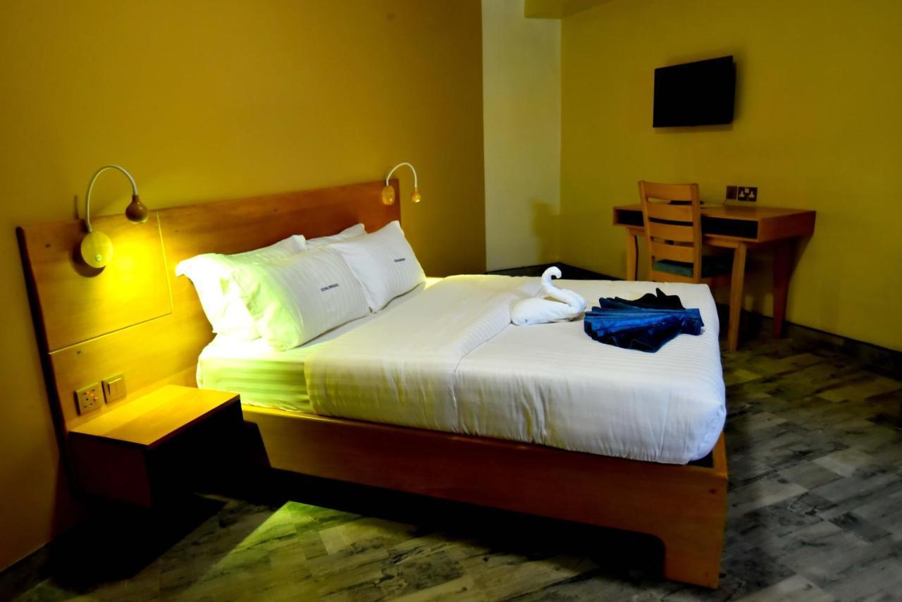 Victoria Mews Hotel Kampala Exteriér fotografie
